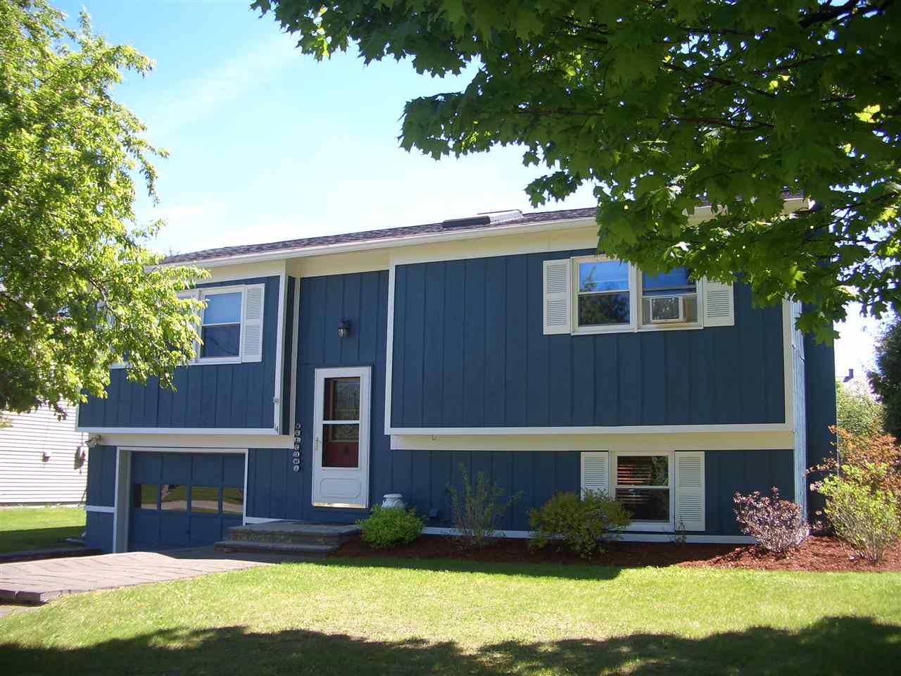 14 Phillips Street Rutland, VT 05701 - Photo 1 of 27