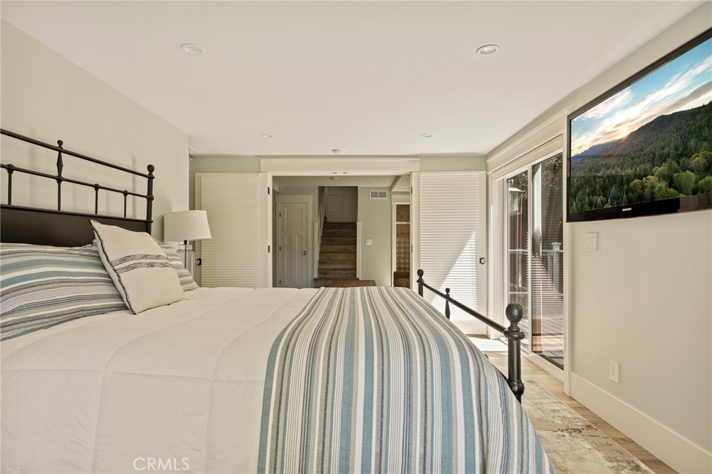 27589 West Shore Road Lake Arrowhead, CA 92352 - Photo 17 of 42