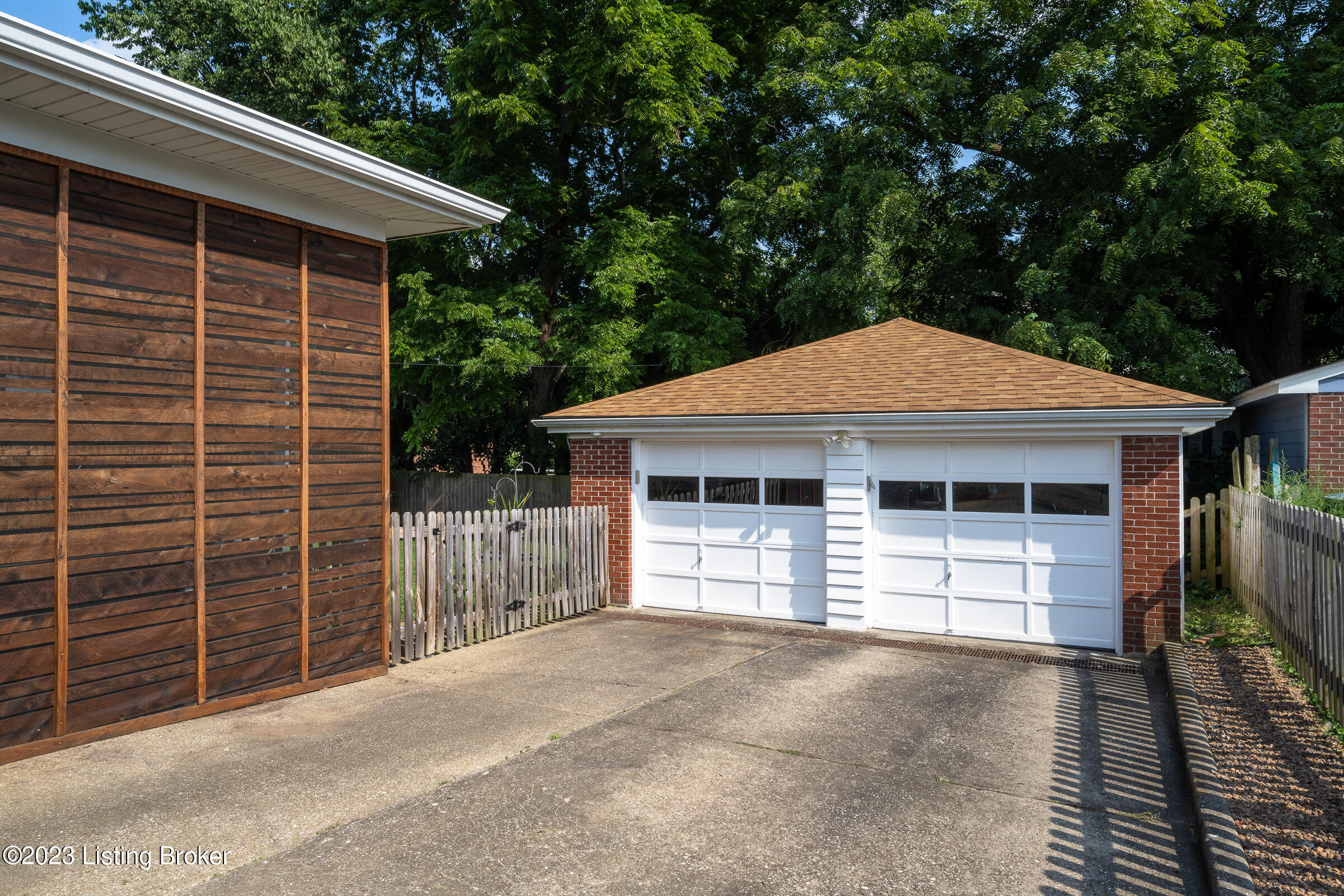 3714 Hanover Road Louisville, KY 40207 - Photo 38 of 39 3714 Hanover Rd-39