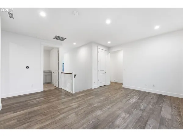 $1,275,000 | 7741 Northwest Ladybug Place, Portland, OR 97229