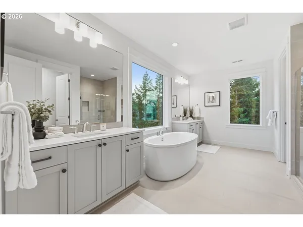 $1,275,000 | 7741 Northwest Ladybug Place, Portland, OR 97229