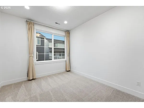 $1,275,000 | 7741 Northwest Ladybug Place, Portland, OR 97229