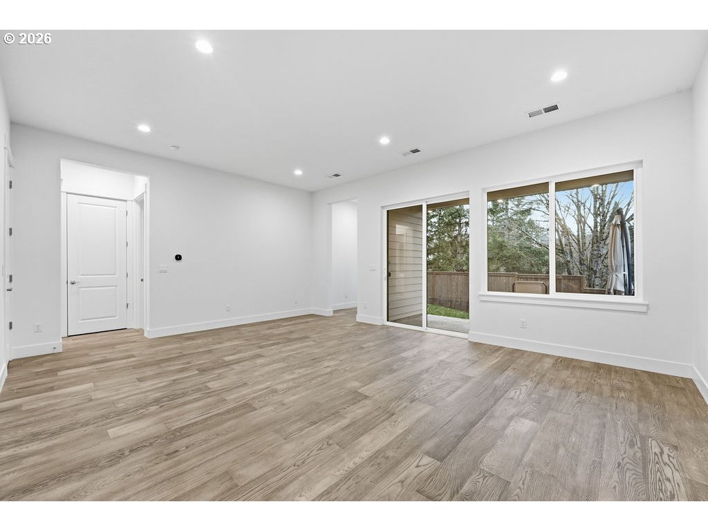 7741 Northwest Ladybug Place Portland, OR 97229 - Photo 38 of 47 Living Room/Entrance