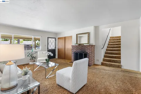 $1,195,000 | 156 Mecartney Road, Alameda, CA 94502