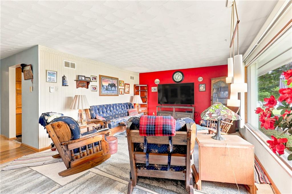 114 Cambridge Road Johnstown, PA 15905 - Photo 8 of 50 Gallery Image 8