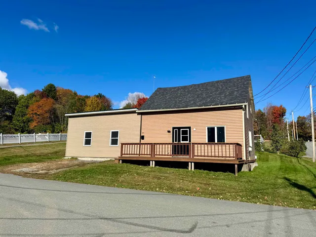 $218,500 | 73 Pond Street, Newport, VT 05855