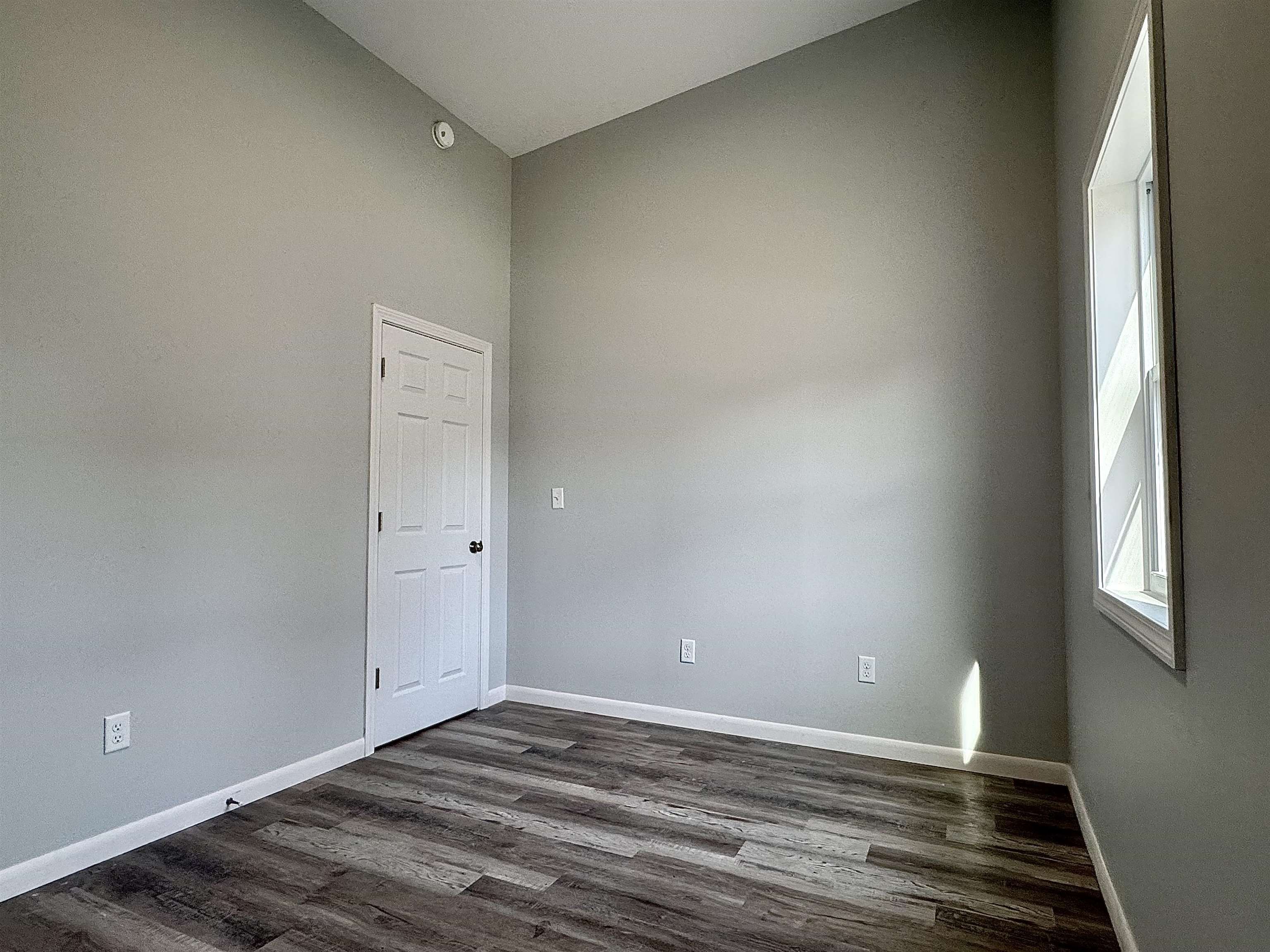 73 Pond Street Newport, VT 05855 - Photo 13 of 23