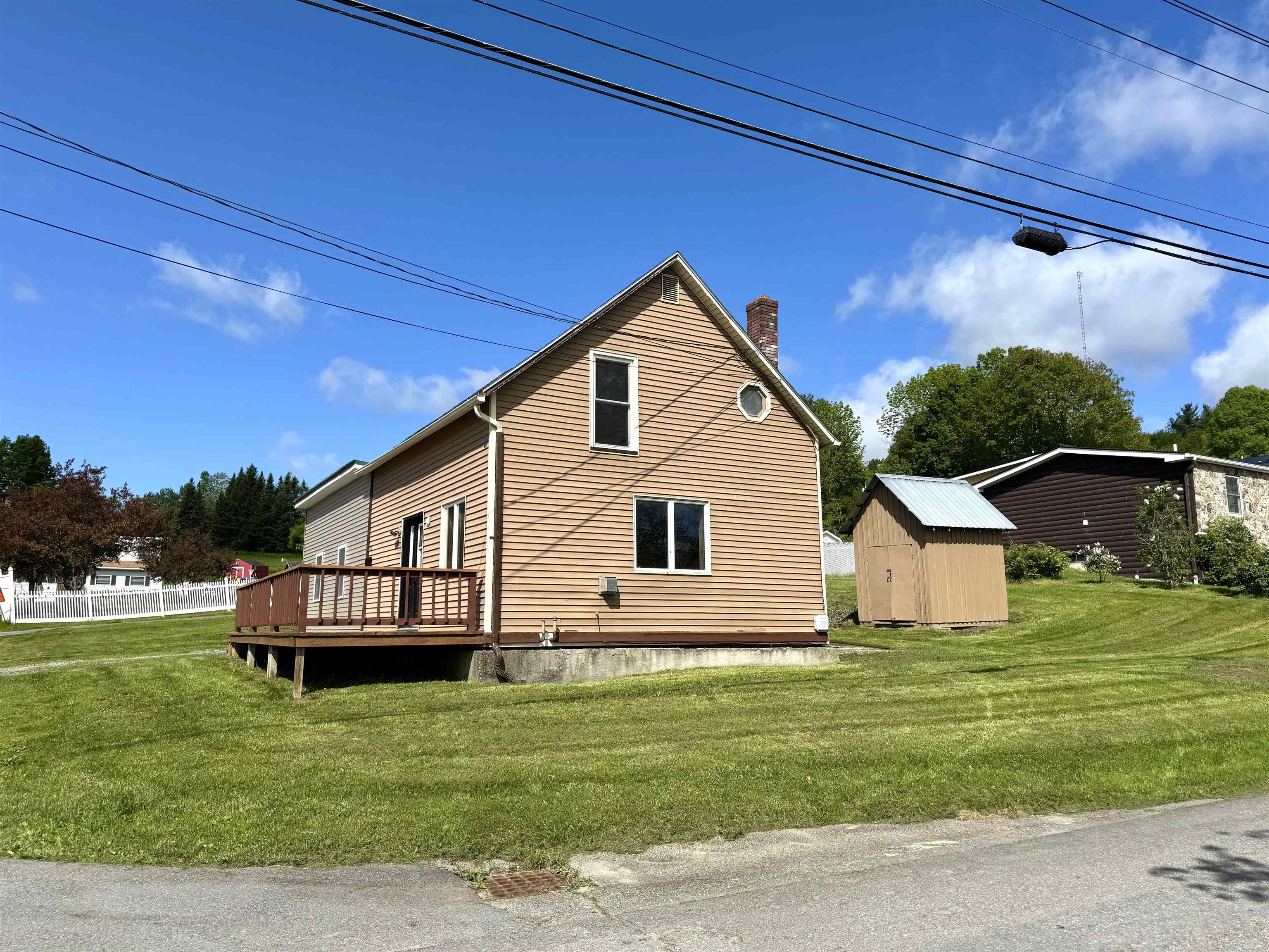 73 Pond Street Newport, VT 05855 - Photo 3 of 23