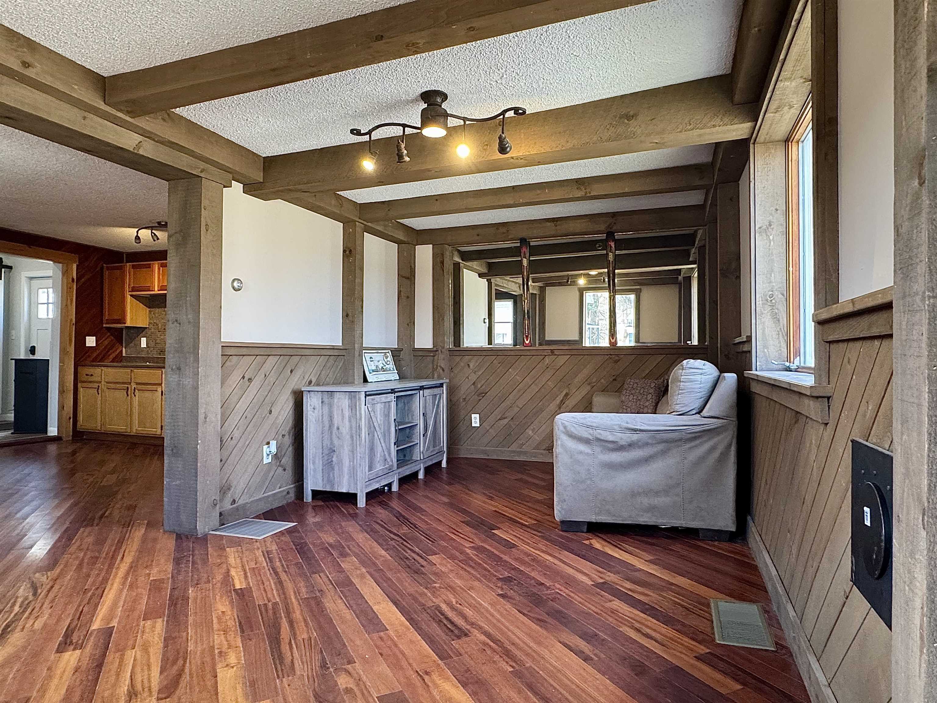 73 Pond Street Newport, VT 05855 - Photo 6 of 23