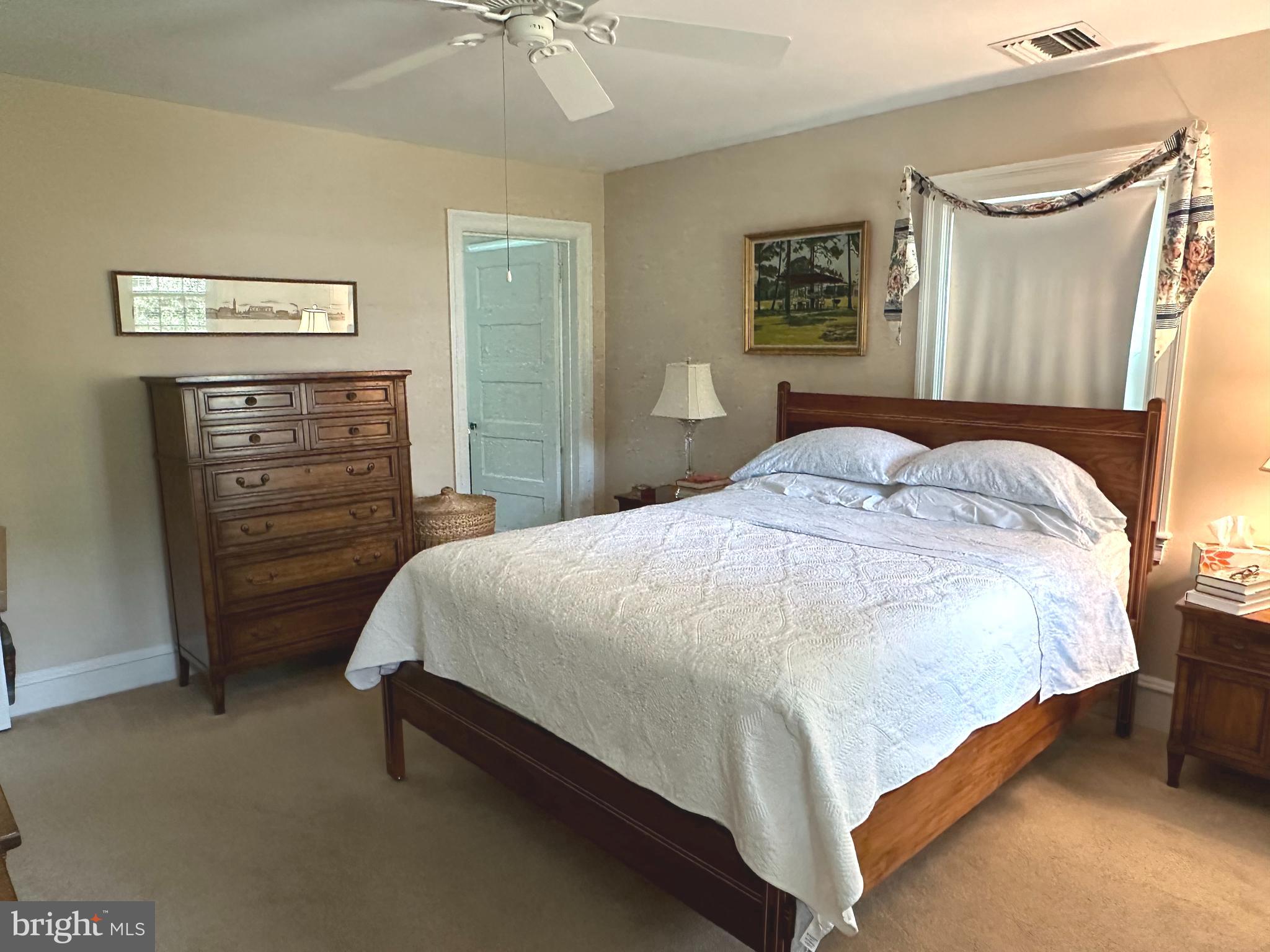 352 Calvert Road Merion Station, PA 19066 - Photo 17 of 40 Generous sized primary bedroom