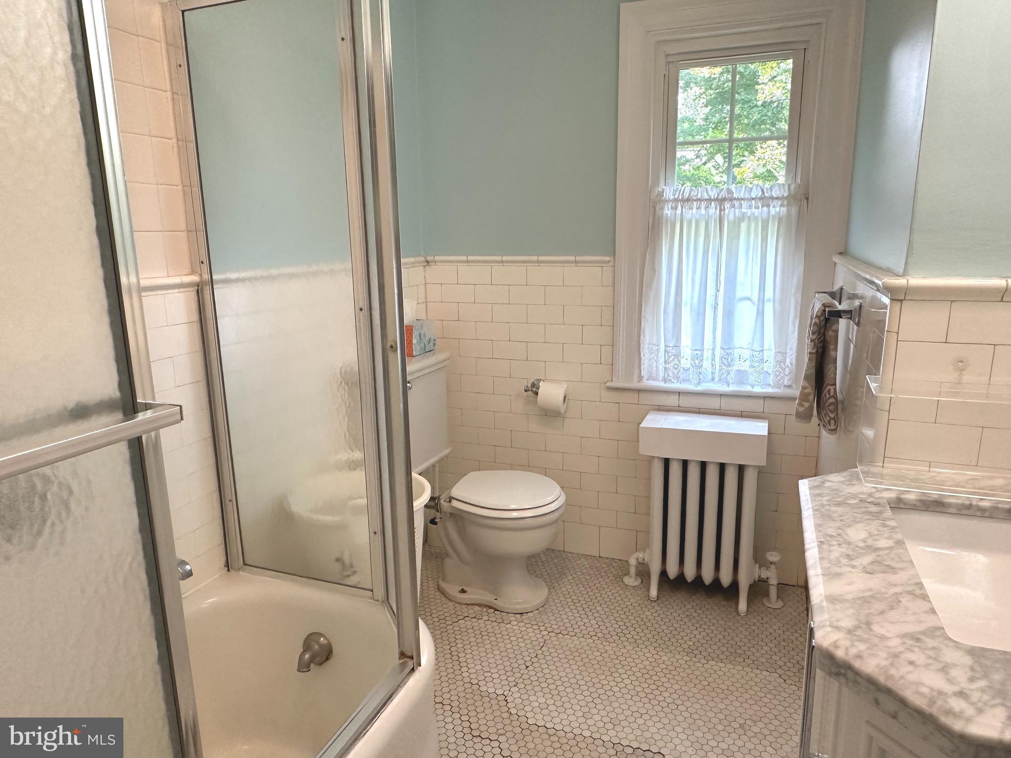 352 Calvert Road Merion Station, PA 19066 - Photo 29 of 40 Shower/tub in hall bath