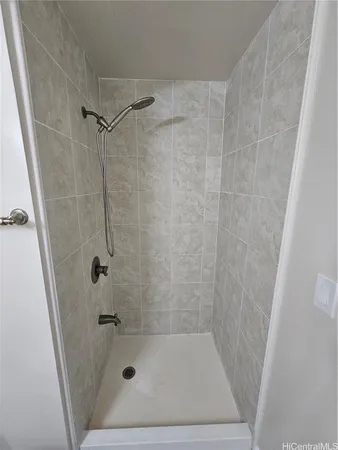 $2,100 | 2029 Nuuanu Avenue, Unit 504, Honolulu, HI 96817