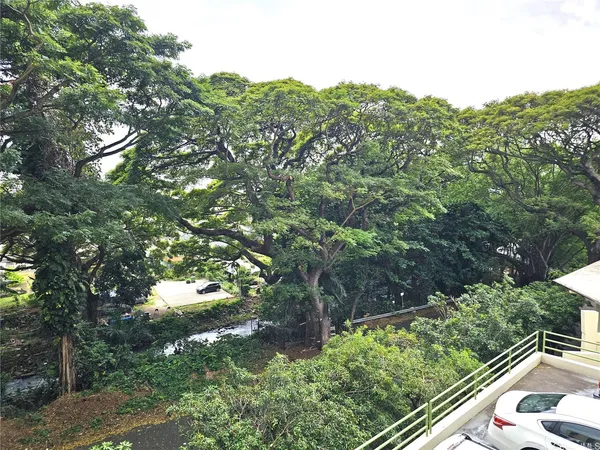 $2,100 | 2029 Nuuanu Avenue, Unit 504, Honolulu, HI 96817