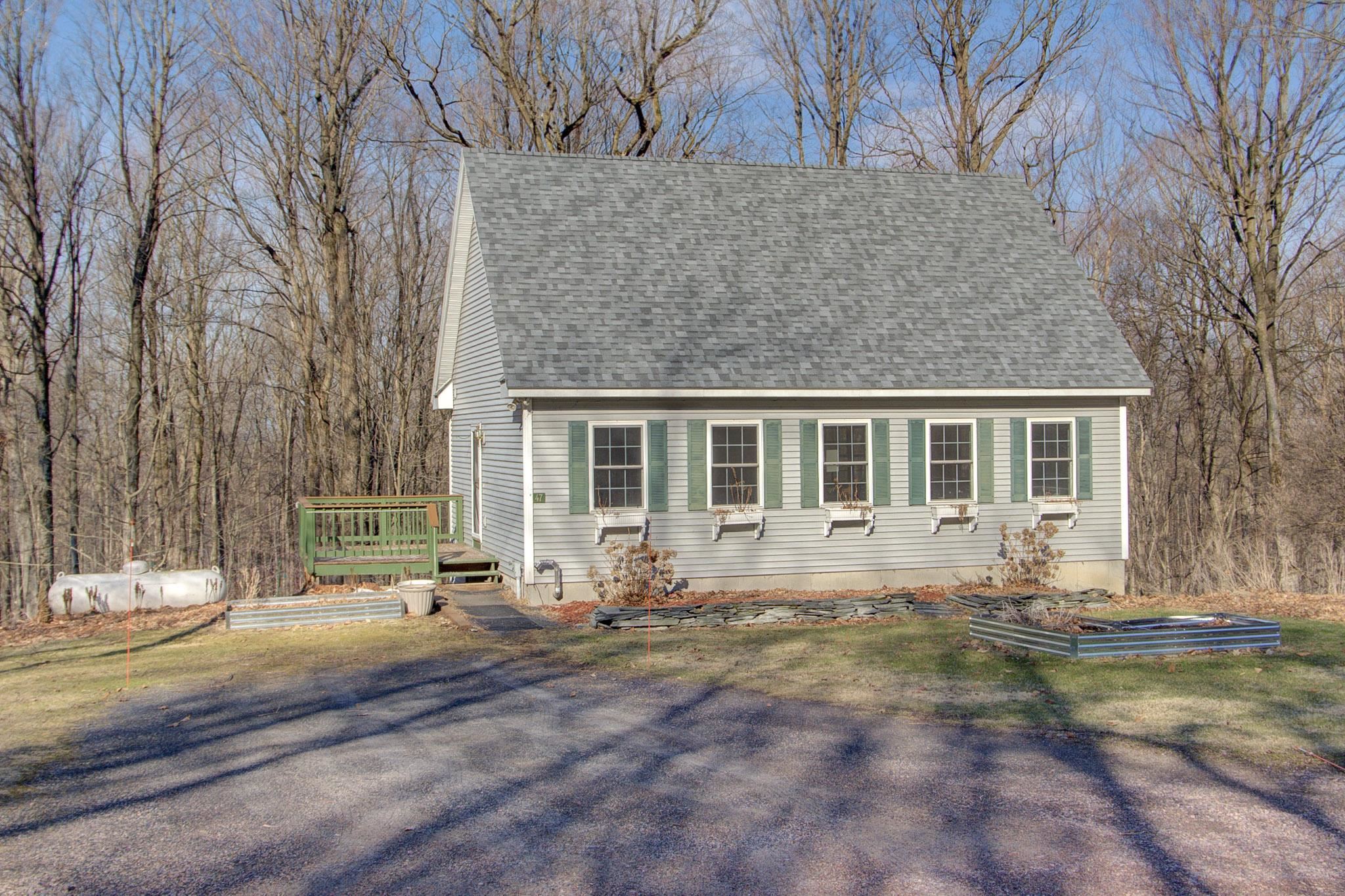47 Lovers Lane Grand Isle, VT 05458 - Photo 2 of 51