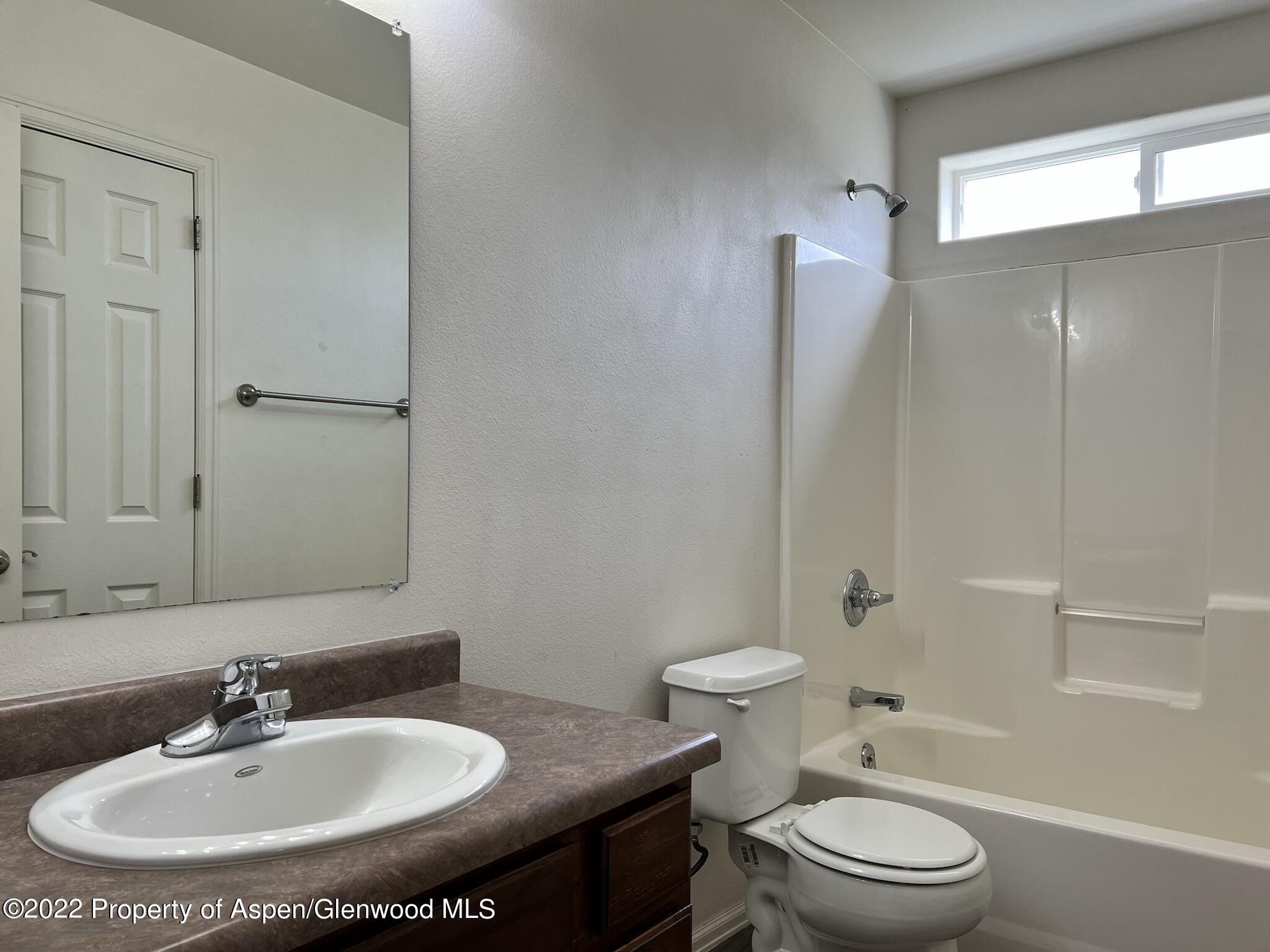 71 Bryan Loop Parachute, CO 81635 - Photo 8 of 25 guest bath