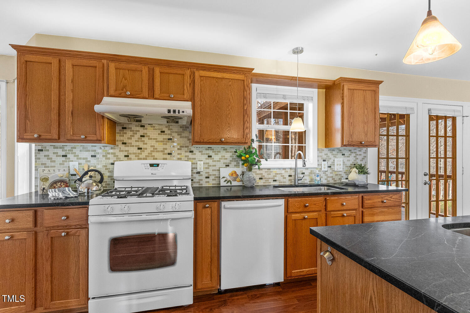 2732 Beehnon Way Raleigh, NC 27603 - Photo 11 of 50 2732 Beehnon Way Raleigh NC-large-011-04