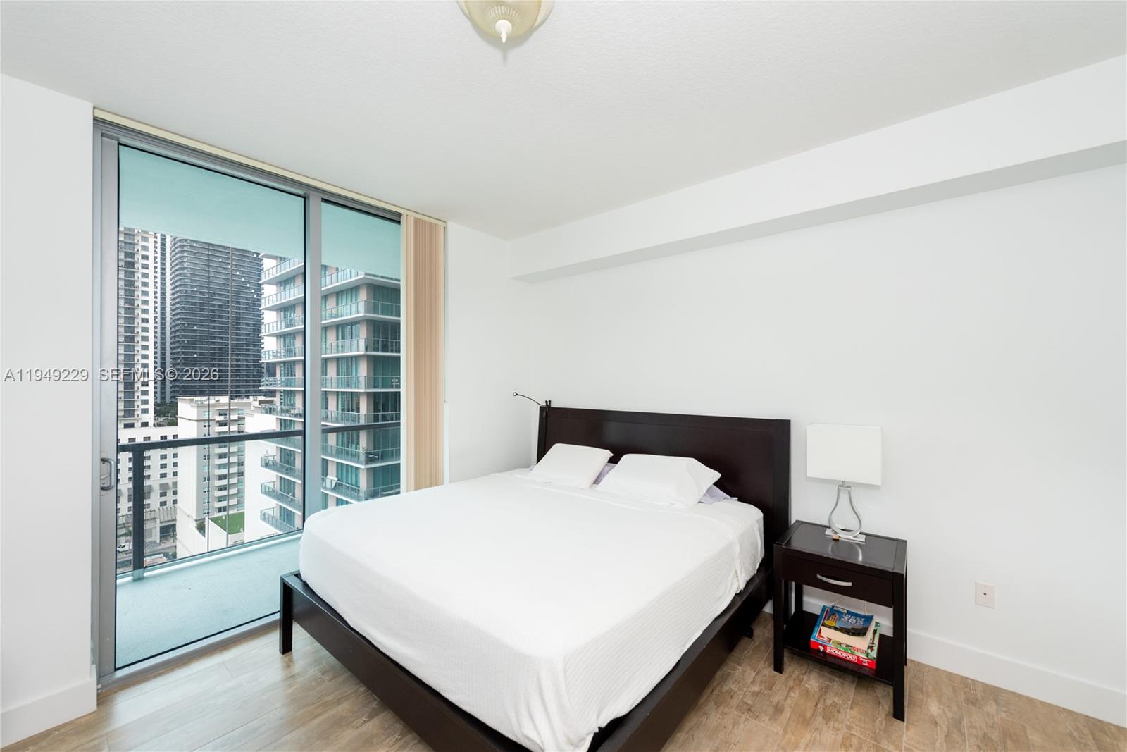 79 Southwest 12th Street, Unit 1911S Miami, FL 33130 - Photo 13 of 28