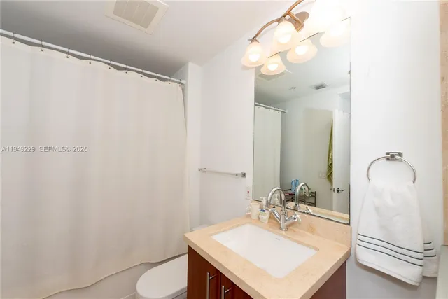 $2,900 | 79 Southwest 12th Street, Unit 1911S, Miami, FL 33130
