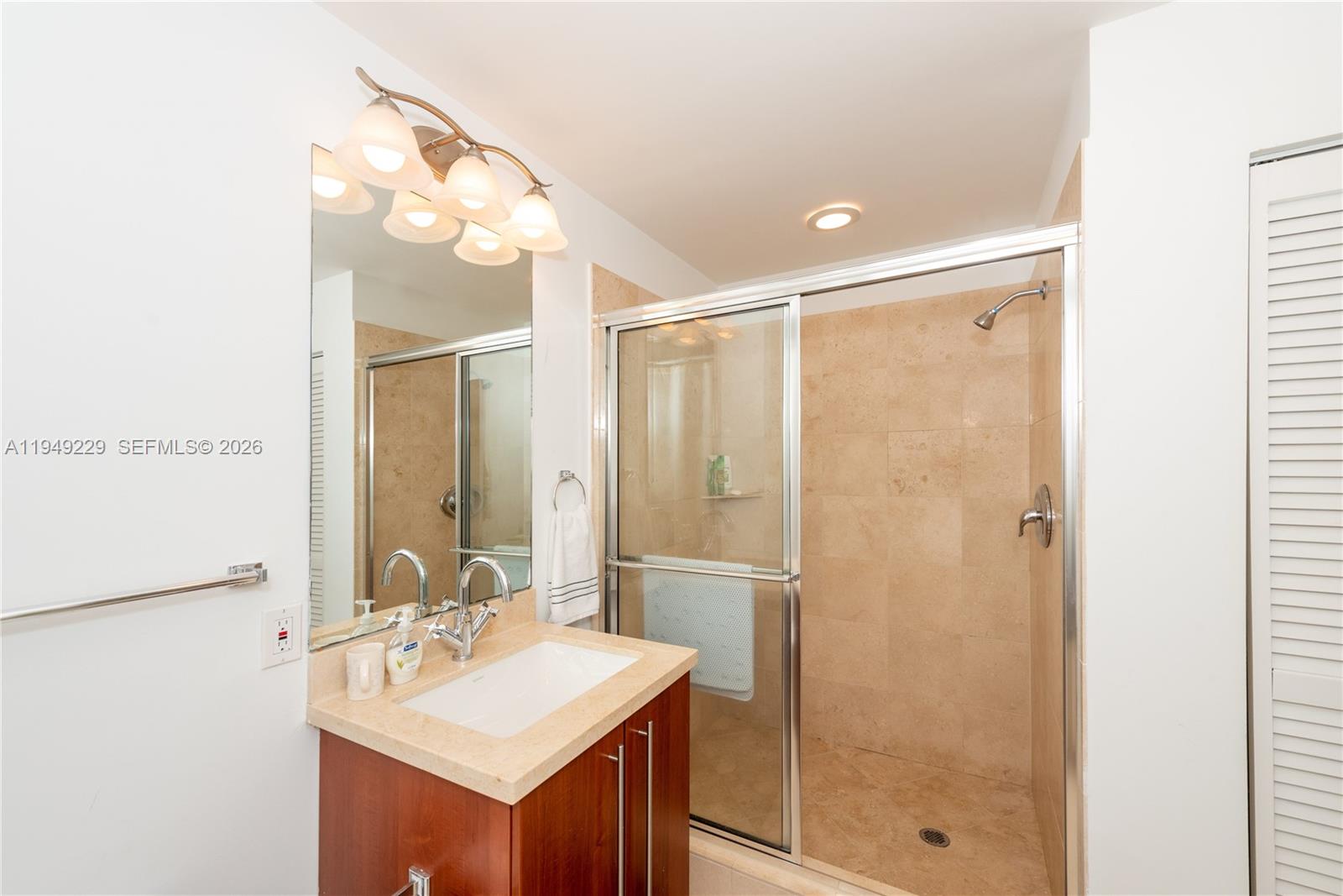 79 Southwest 12th Street, Unit 1911S Miami, FL 33130 - Photo 18 of 28