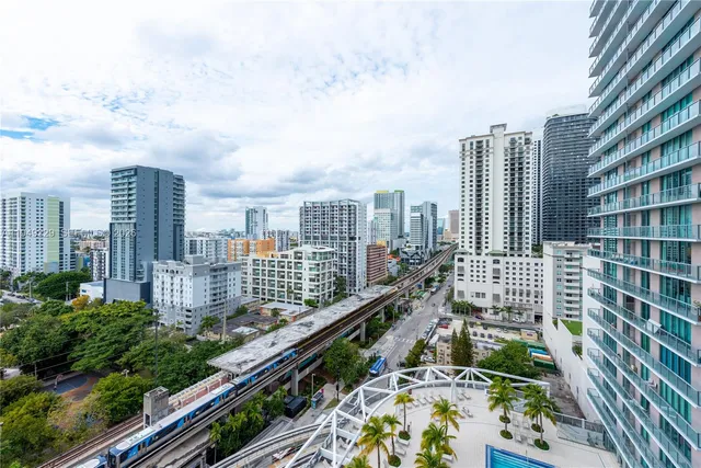 $2,900 | 79 Southwest 12th Street, Unit 1911S, Miami, FL 33130