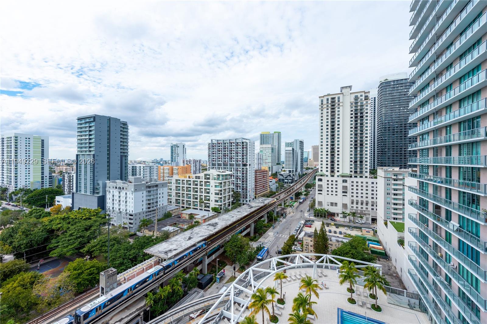 79 Southwest 12th Street, Unit 1911S Miami, FL 33130 - Photo 3 of 28