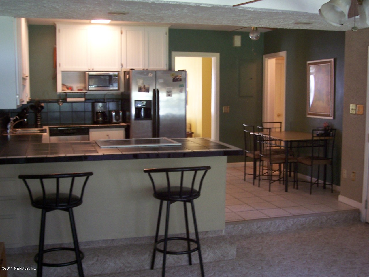 630 Glynlea Road Jacksonville, FL 32216 - Photo 3 of 19 BREAKFAST BAR