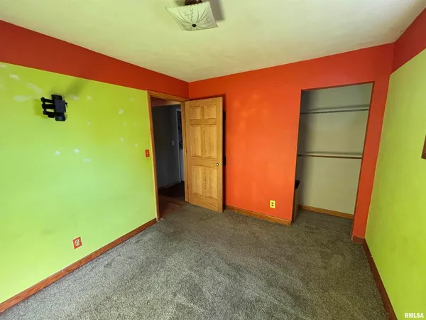 a view of empty room