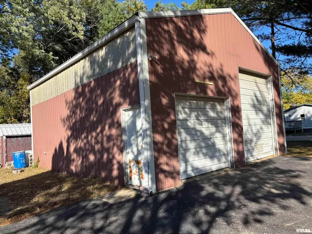 $190,000 | 3638-84 84th, Thomson, IL 61285