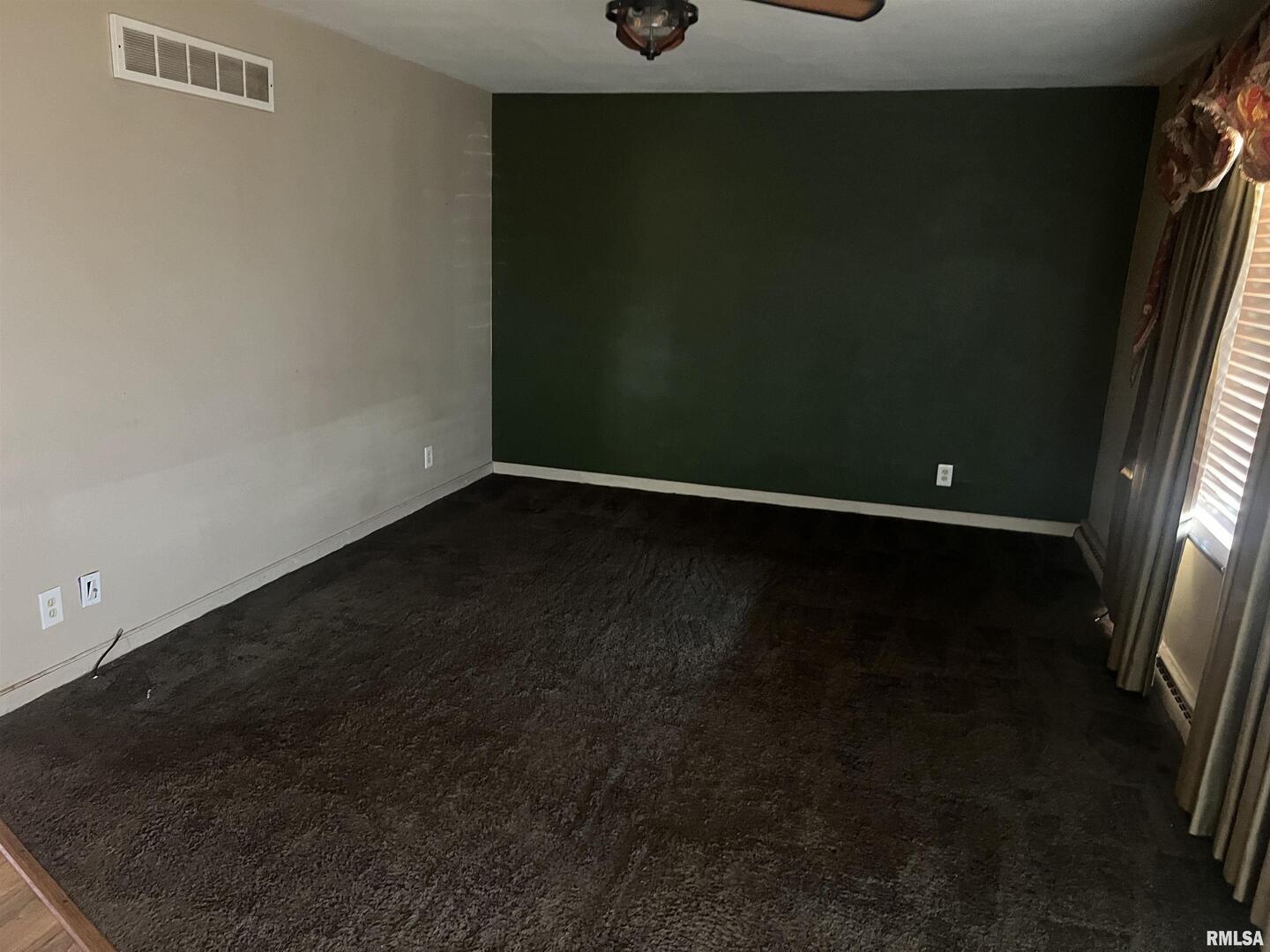 3638-84 84th Thomson, IL 61285 - Photo 10 of 43 a view of a small space