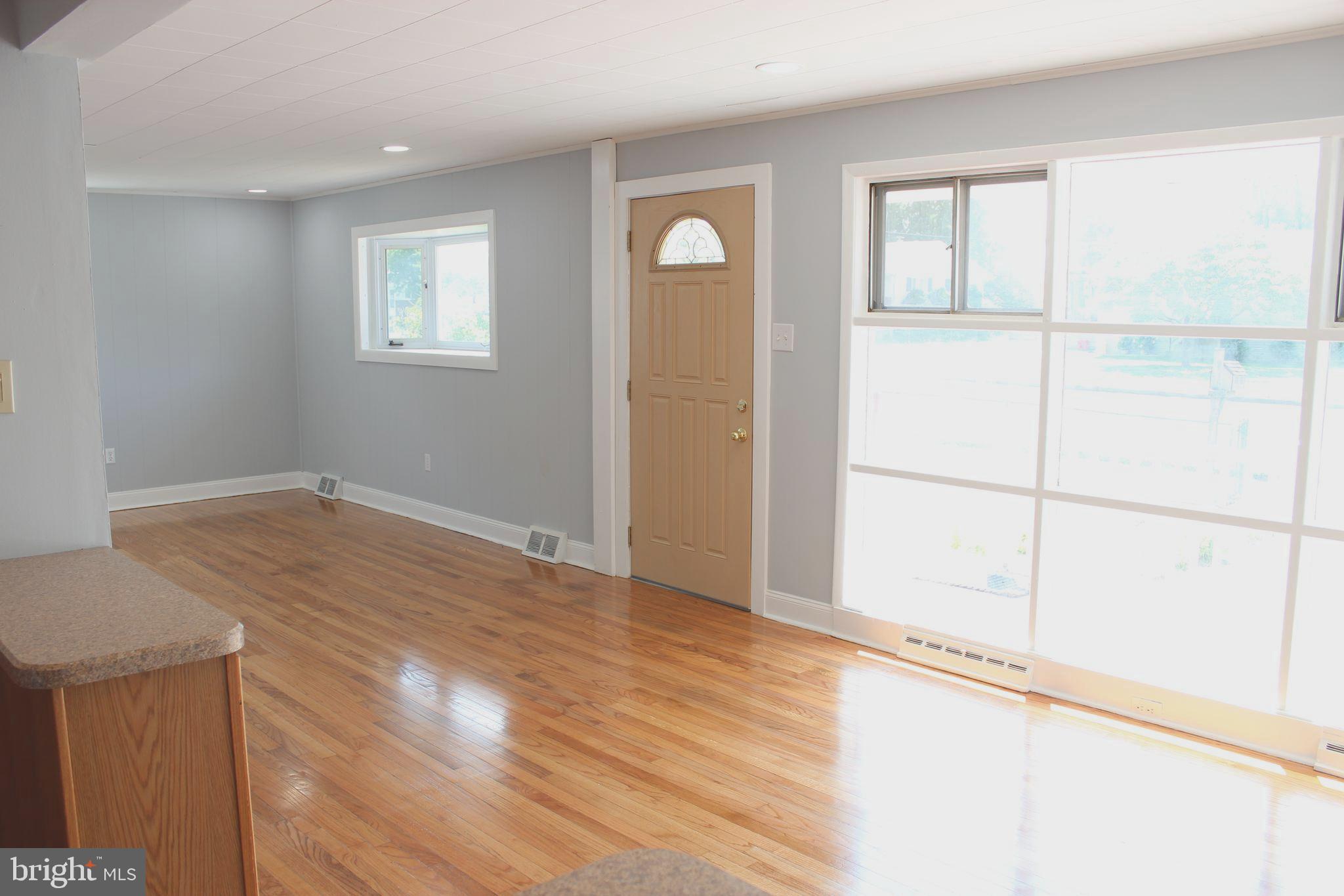 641 Jefferson Street Riverside, NJ 08075 - Photo 4 of 26