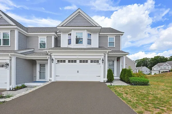 $3,300 | 2 Evergreen Drive, Unit 2, Bellingham, MA 02019