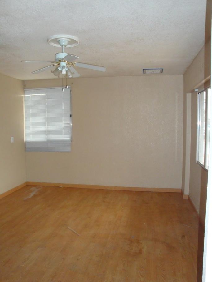 6013 West Cheery Lynn Road Phoenix, AZ 85033 - Photo 5 of 6 Den