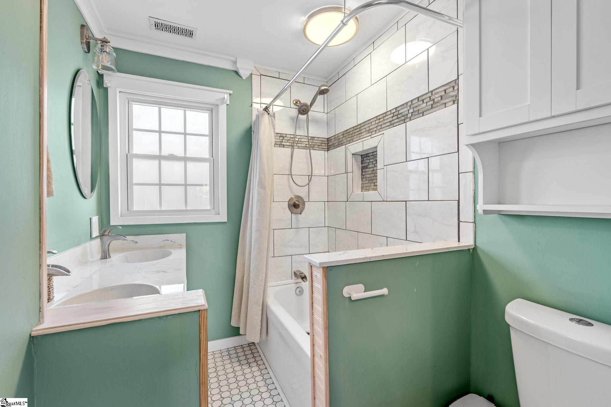 623 Perry Road Greenville, SC 29609 - Photo 17 of 34 Gallery Image 17