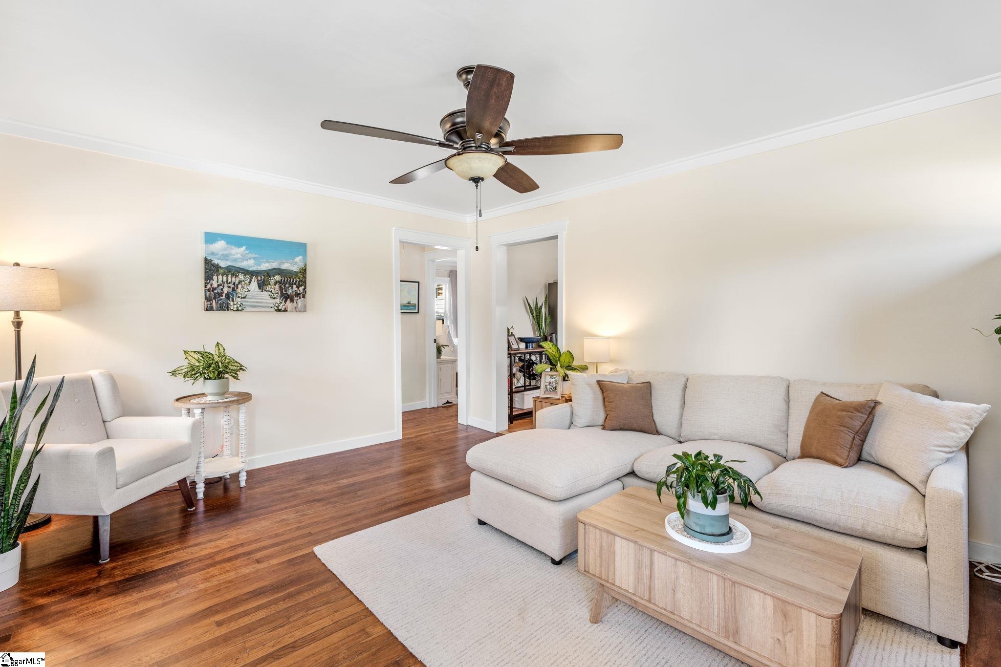 623 Perry Road Greenville, SC 29609 - Photo 5 of 34 Gallery Image 5