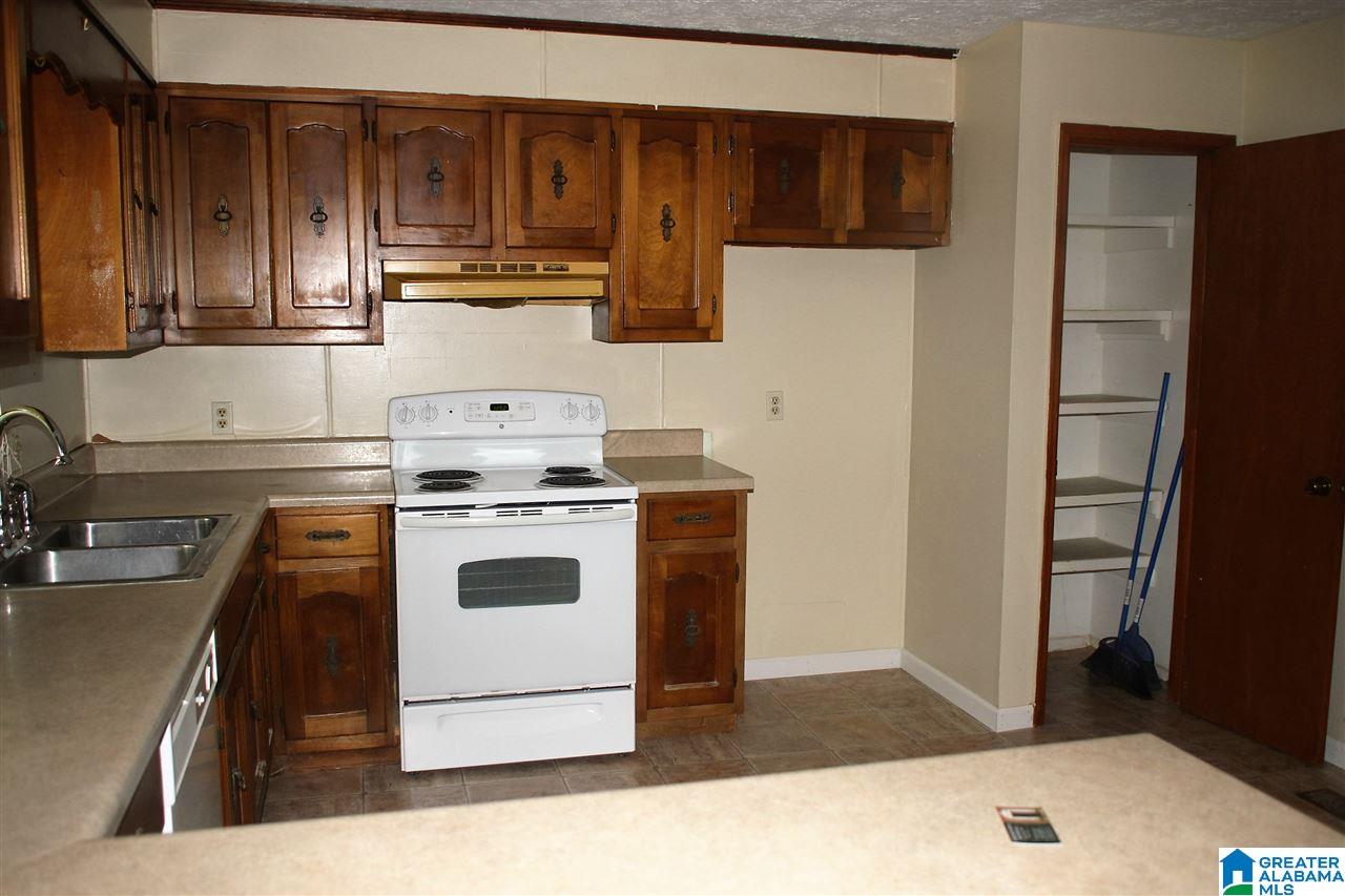 2054 Forest Glen Road Sylacauga, AL 35150 - Photo 7 of 18