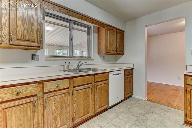 18 North Chelton Road Colorado Springs, CO 80909 - Photo 10 of 32 Gallery Image 10