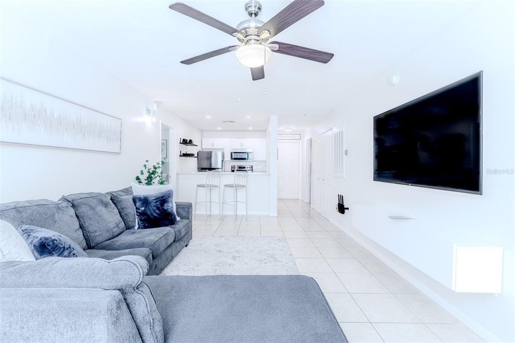 3800 Southwest 20th Avenue, Unit 206 Gainesville, FL 32607 - Photo 3 of 18
