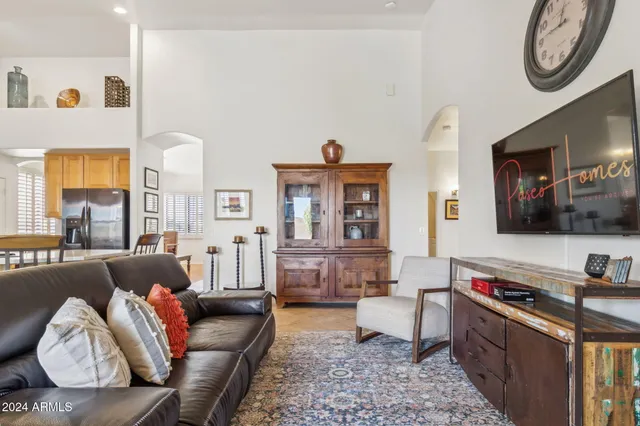 $5,000 | 27231 North 47th Street, Cave Creek, AZ 85331