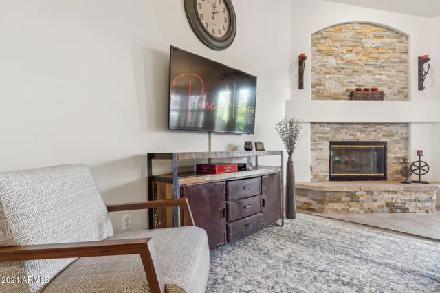 $5,000 | 27231 North 47th Street, Cave Creek, AZ 85331