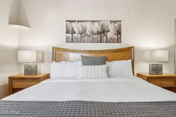 $8,000 | 27231 North 47th Street, Cave Creek, AZ 85331