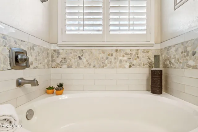 $5,000 | 27231 North 47th Street, Cave Creek, AZ 85331