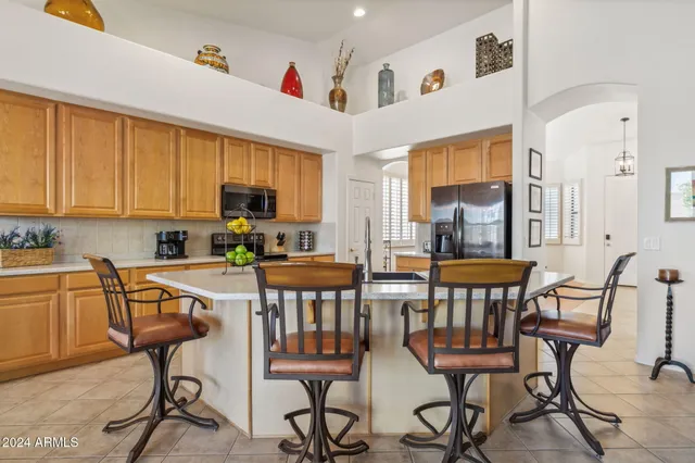 $5,000 | 27231 North 47th Street, Cave Creek, AZ 85331