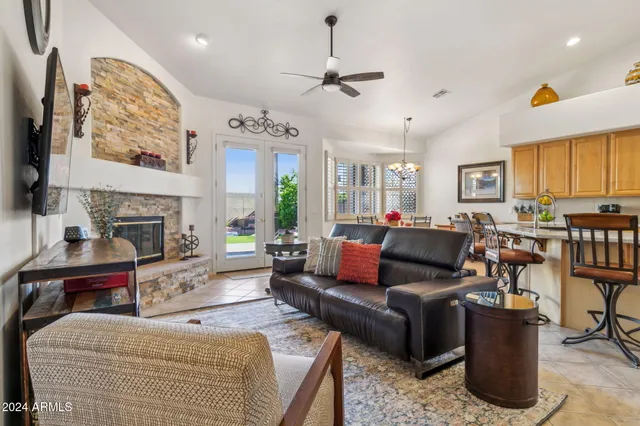 $5,000 | 27231 North 47th Street, Cave Creek, AZ 85331