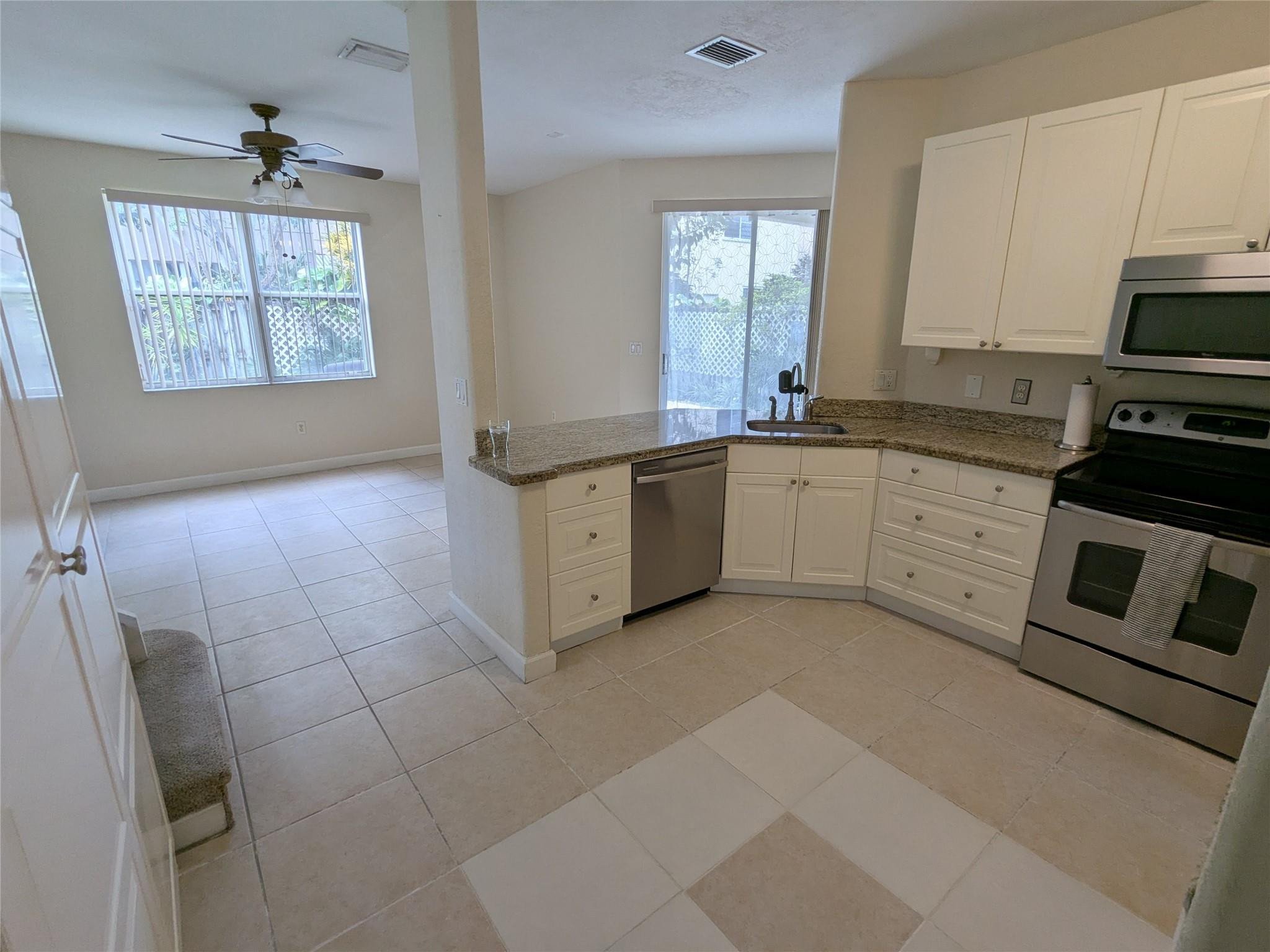 3822 Southwest 171st Avenue Miramar, FL 33027 - Photo 32 of 98 Photo 32