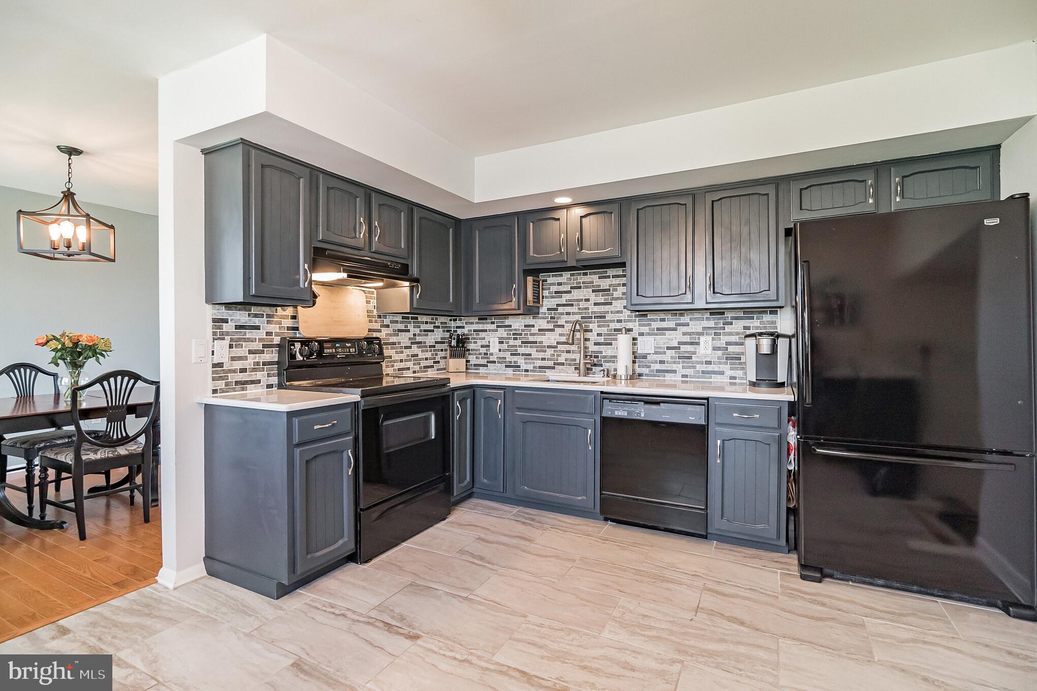1285 Pebblebrook Road Warminster, PA 18974 - Photo 6 of 17 Gallery Image 6