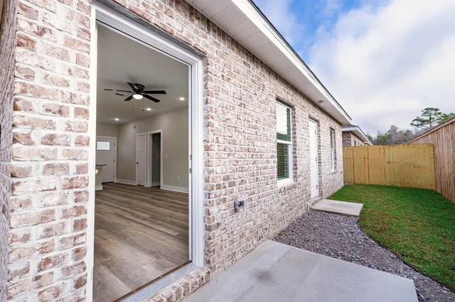 $1,975 | 108 Clearing Way, Valparaiso, FL 32580