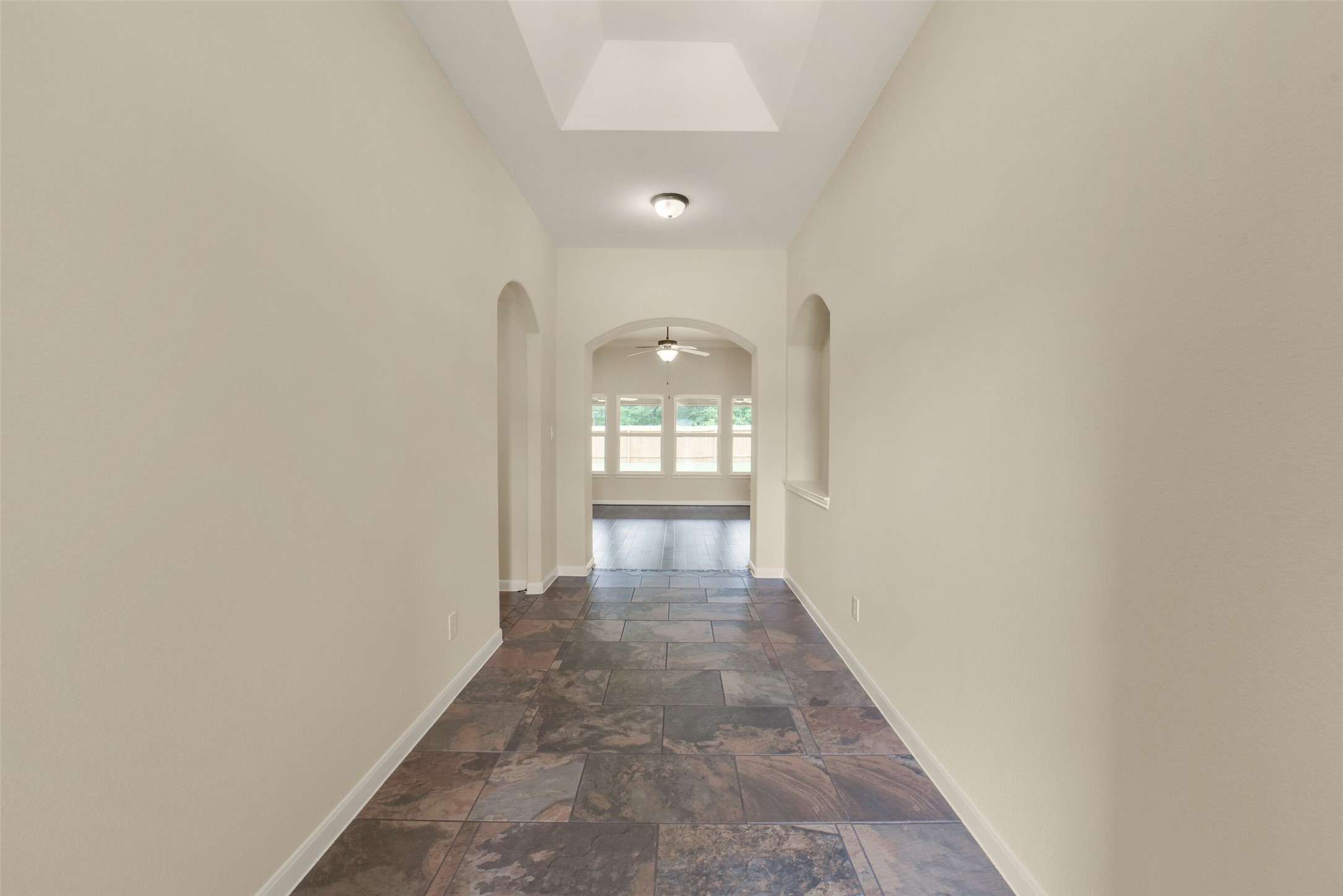 11110 Benevolent Way Tomball, TX 77375 - Photo 4 of 48