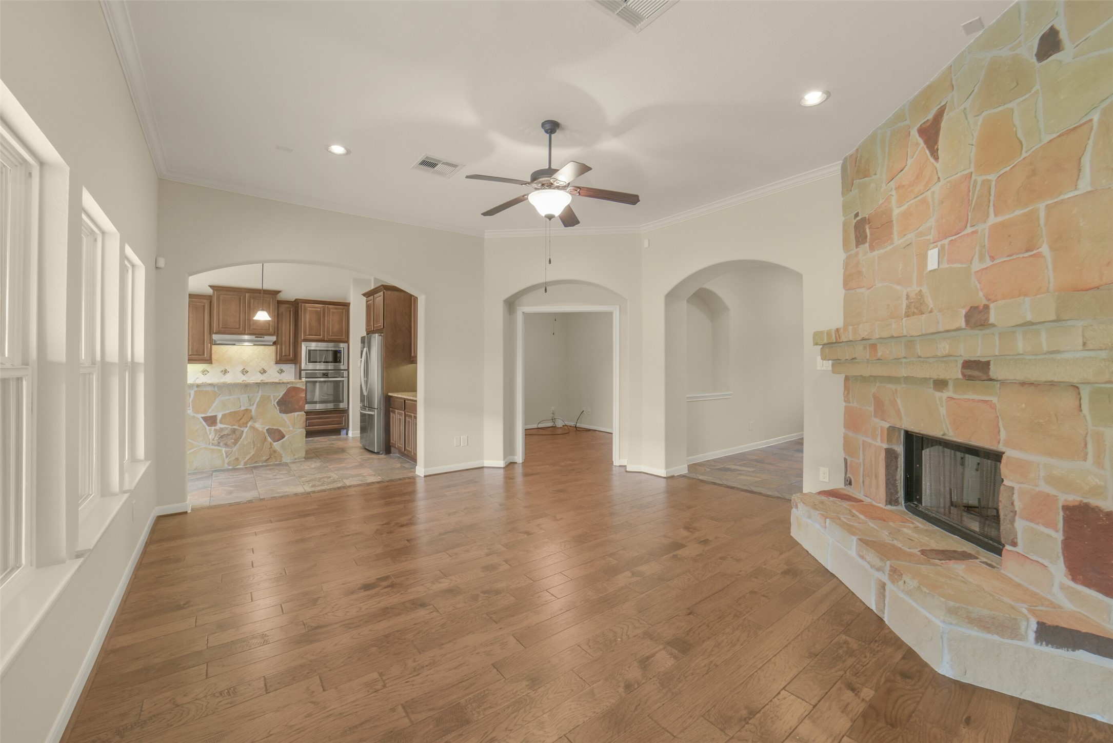 11110 Benevolent Way Tomball, TX 77375 - Photo 8 of 48