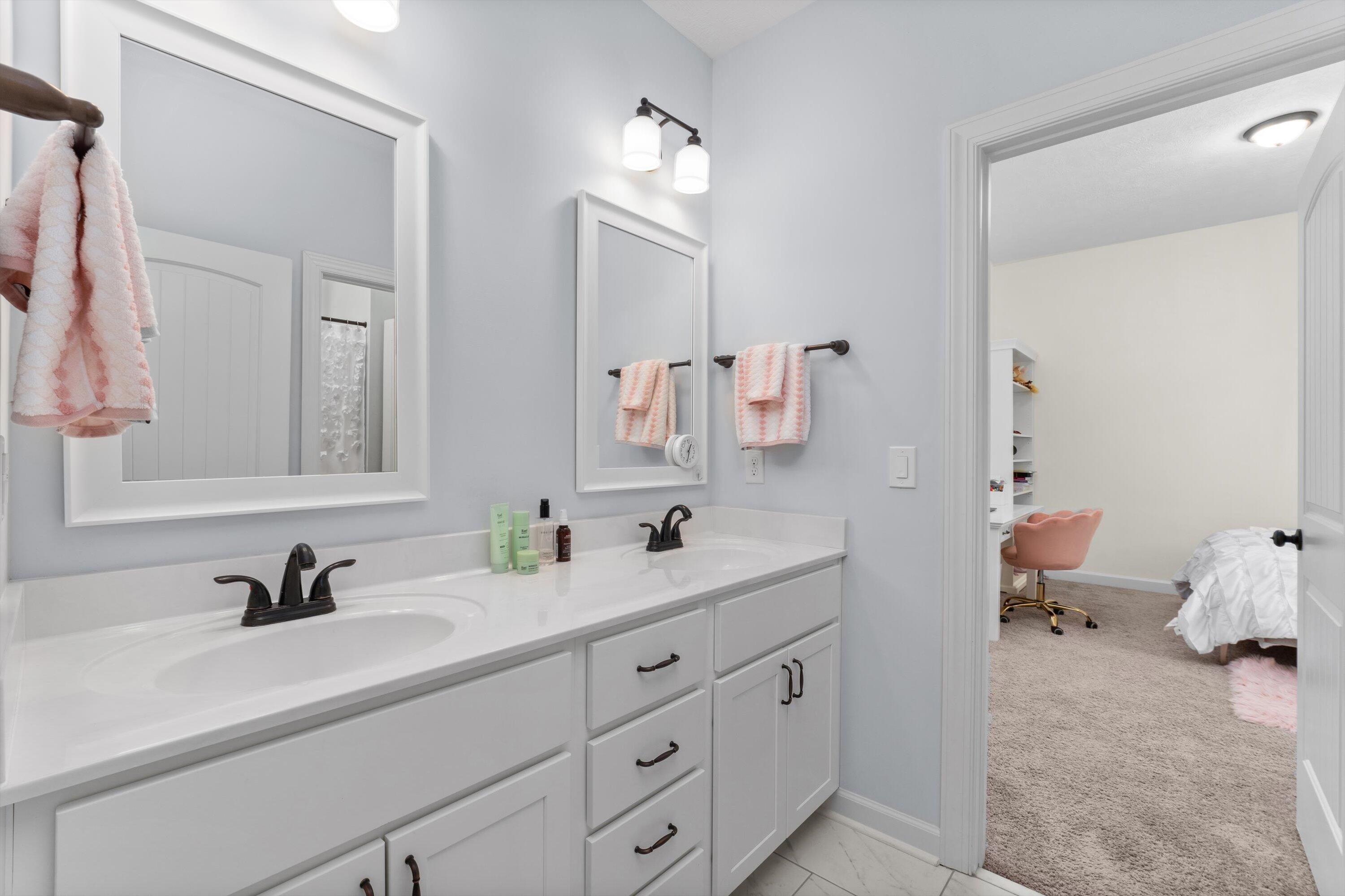 281 Dublin Loop Grovetown, GA 30813 - Photo 27 of 62 Bathroom