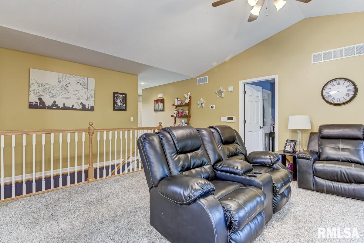 3008 Andy Road Springfield, IL 62702 - Photo 3 of 35